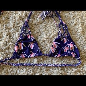 Blue Orchid Acacia Top